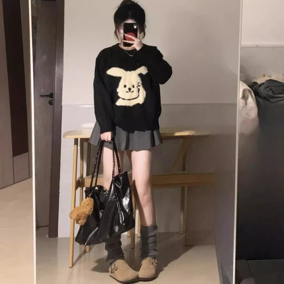 刺绣小兔慵懒风穿搭黑色毛衣女秋冬软糯提花小个子宽松针织衫上衣