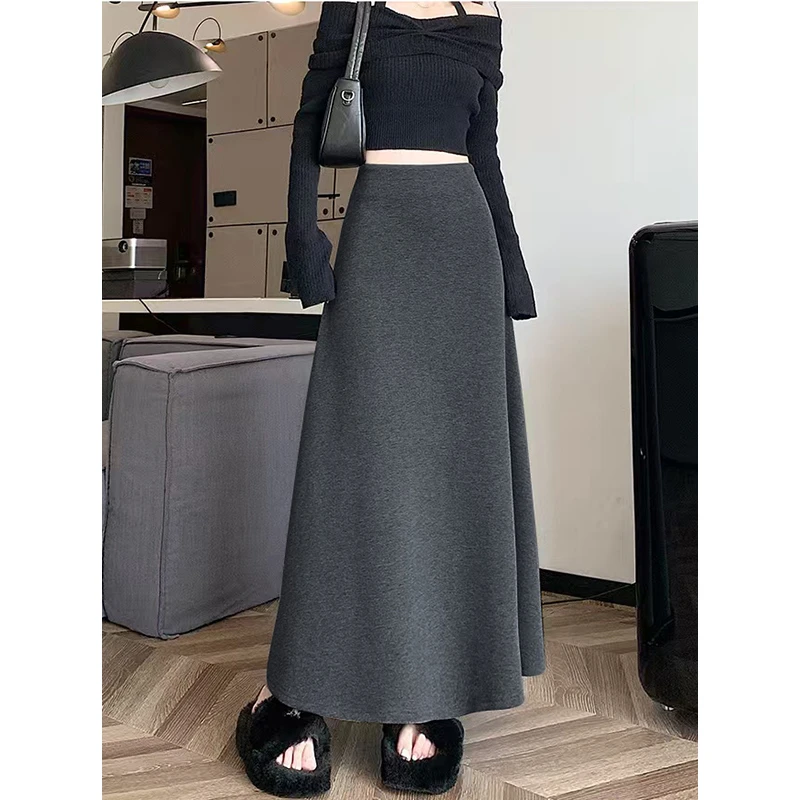 软糯糯米深灰色半身裙女秋冬季新款百搭高腰垂坠感休闲a字长裙子