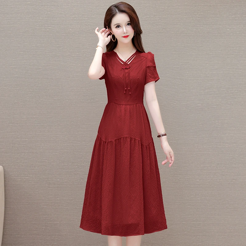 高级感气质红色连衣裙2025夏季新款高贵上档次女装修身显瘦中长裙