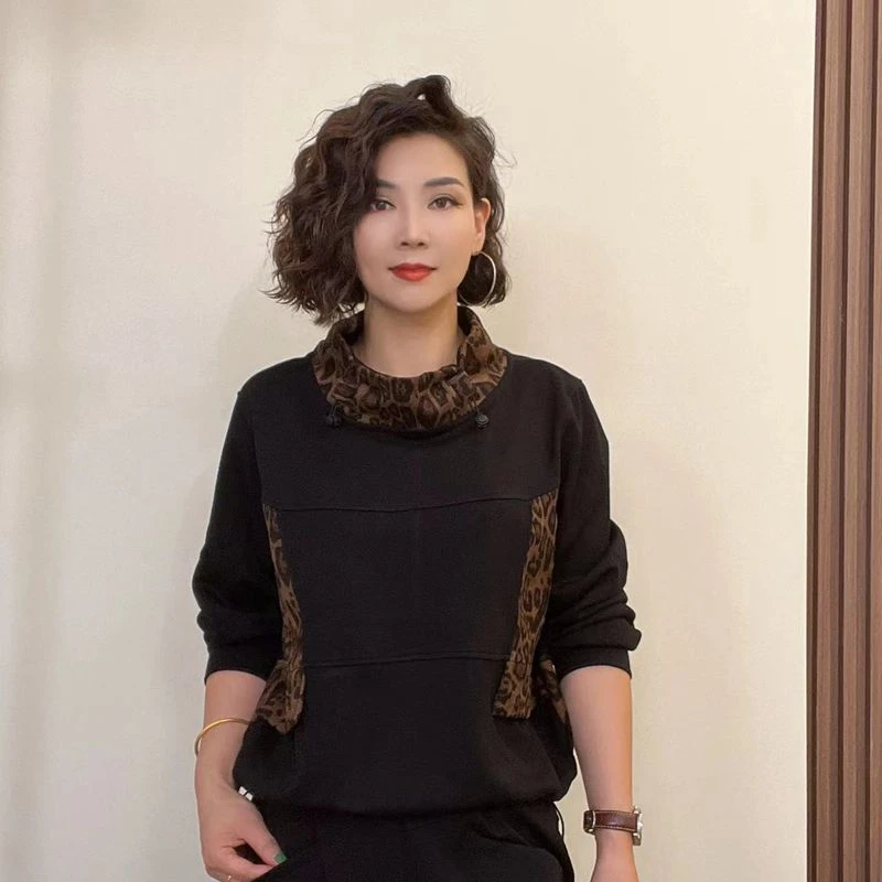 #851秋款洋气时尚休闲拼接豹纹半高领潮流卫衣