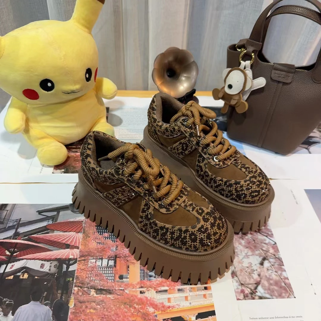 6031秋冬新款时尚百搭女士豹纹厚底重工烫钻休闲鞋女鞋