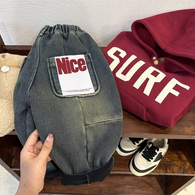 新款儿童牛仔裤冬季男女童休闲裤韩版贴标牛仔裤宝宝加厚长裤洋气