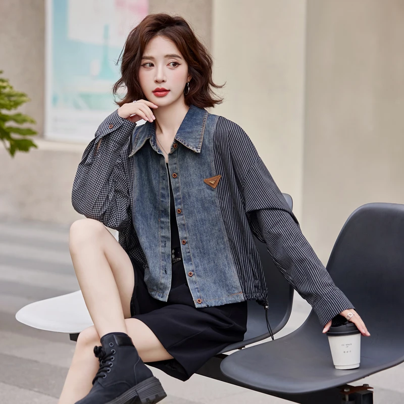 时髦双色牛仔重磅宽松衬衫拼接短外套2025秋新款夹克通勤风上衣女