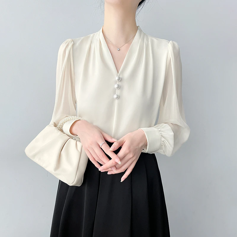 韩帛雅【白茶清欢】钉珠设计感V领衬衫女士气质通勤洋气小众衬衣
