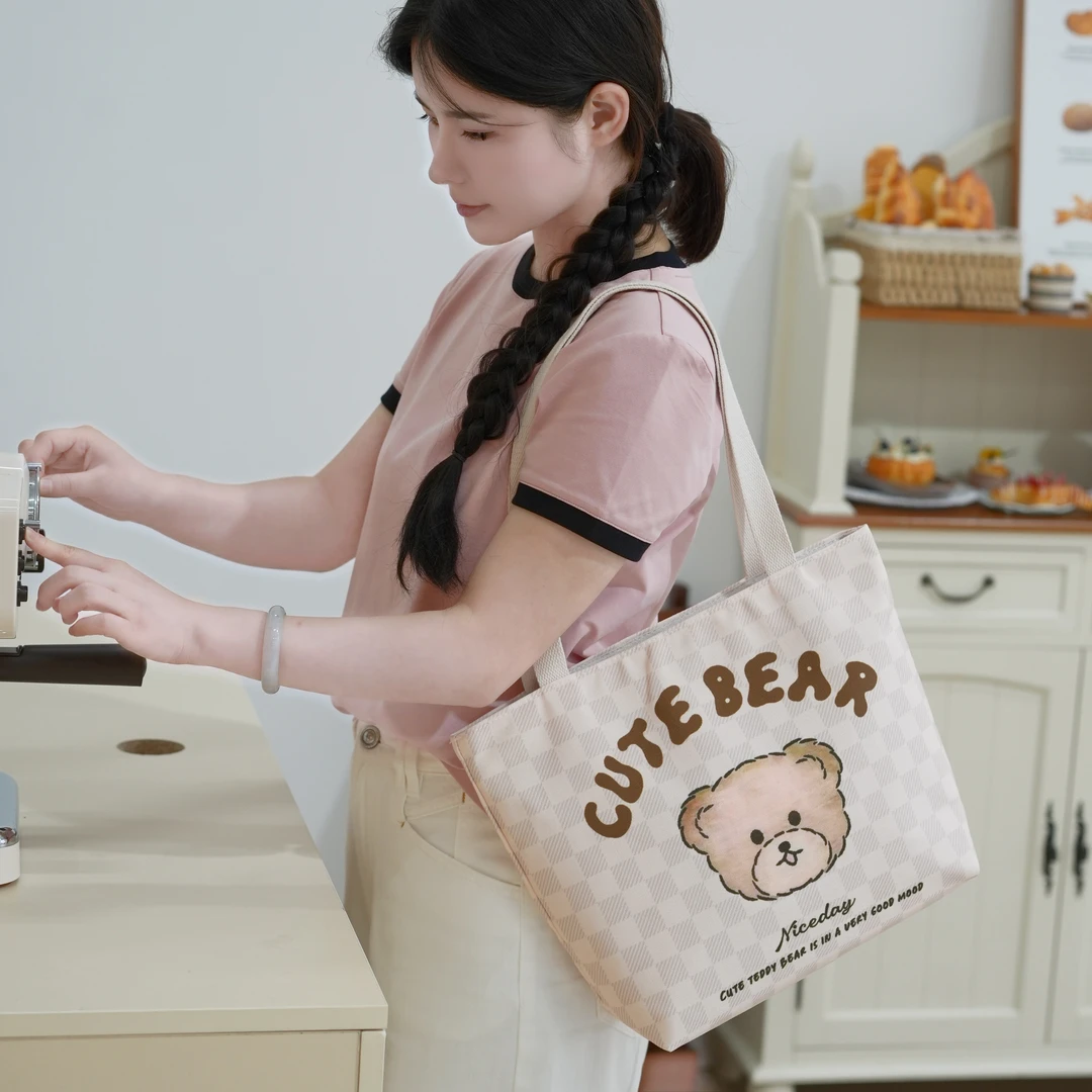 设计师小众百搭帆布包爆款包轻便大容量简约出行方便网红妈咪包