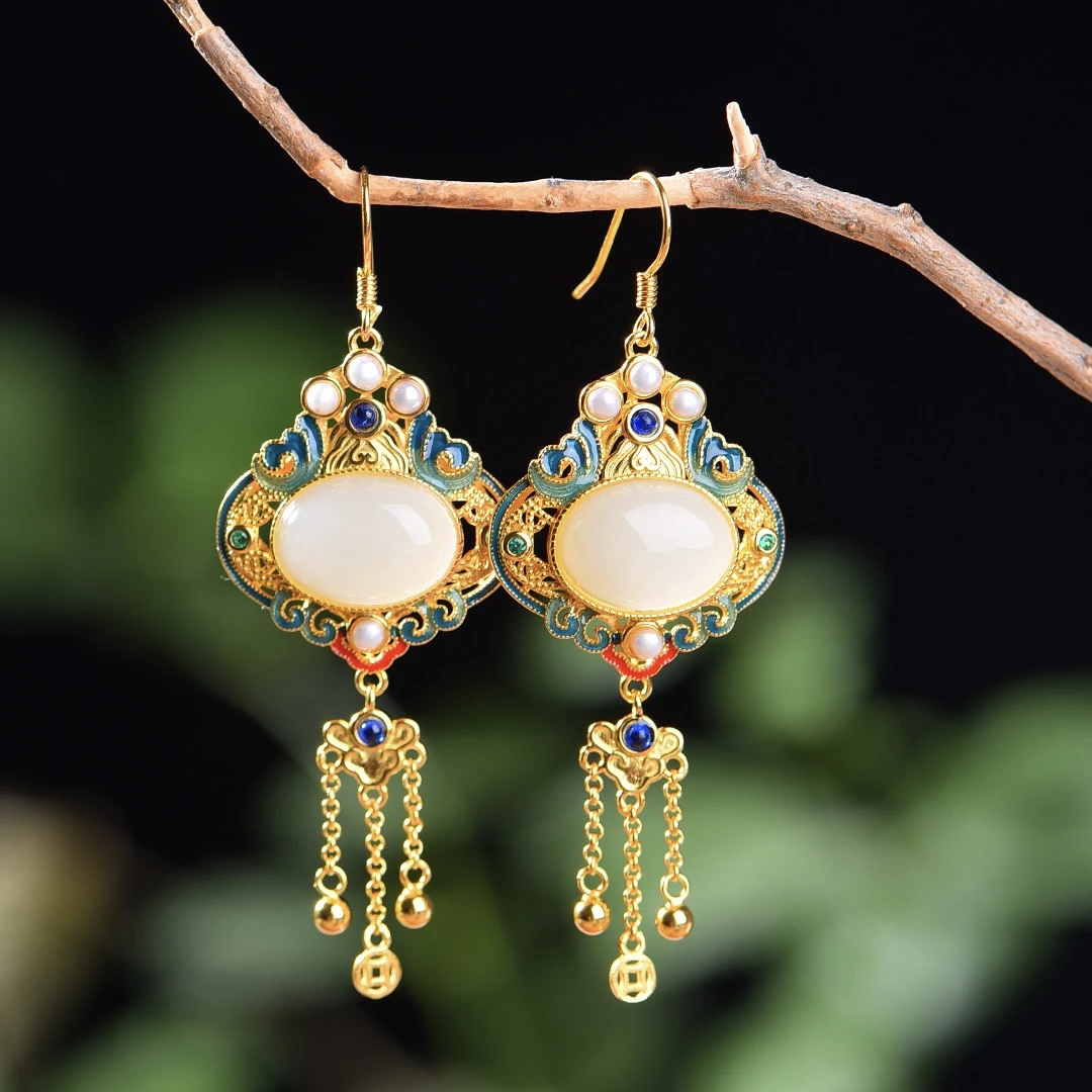 S925银镶嵌天然和田玉耳坠7380