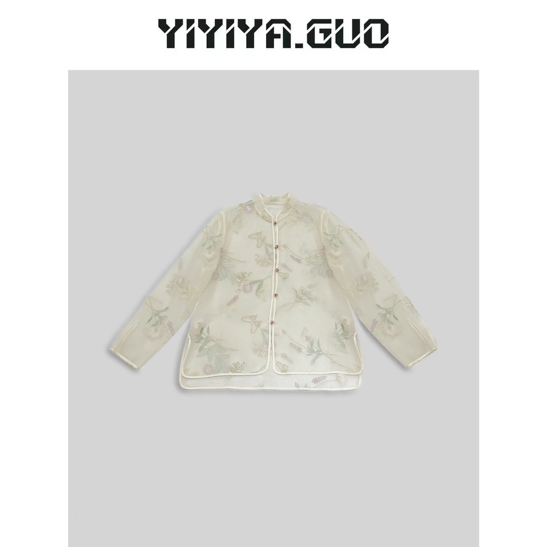 yiyiya.Guo艺艺吖/【雾花】粉色纽扣圆领彩绣上衣2024700