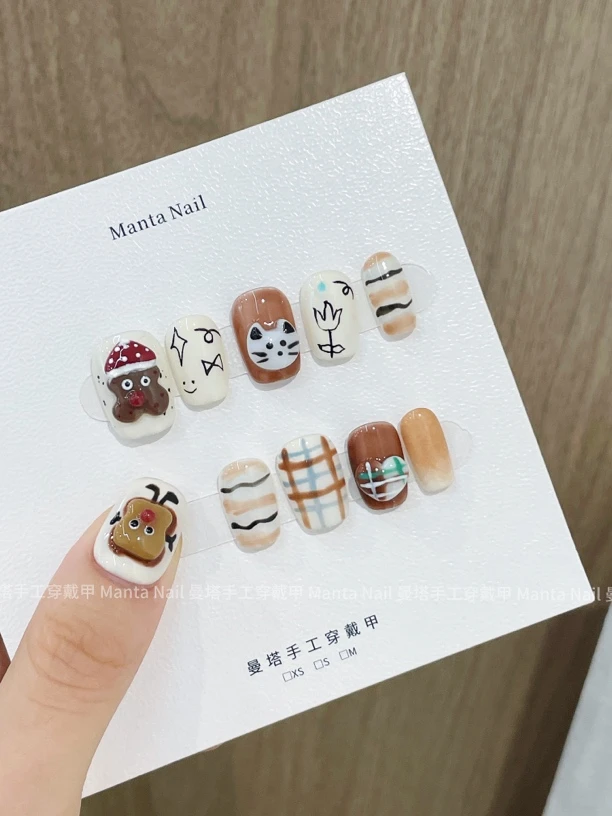 饼干国王｜手绘捏捏小饼干可爱短甲纯手工穿戴甲显白卡通