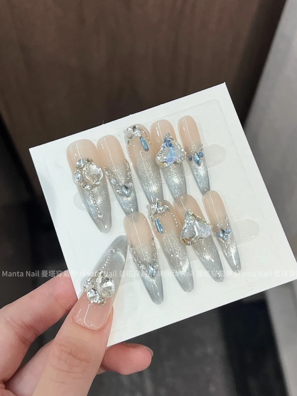 冰岛之光｜猫眼爆闪爱心钻冰透感气质蓝色纯欲ins纯手工穿戴甲