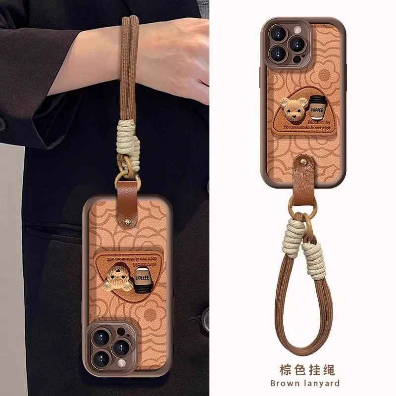 适用苹果16promax手机壳新女款iPhone15pro咖啡熊美拉德支架挂绳