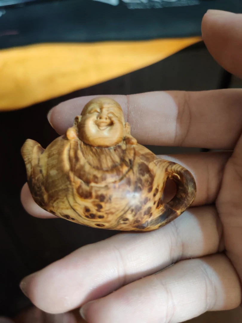 崖柏留疤手把件弥勒佛