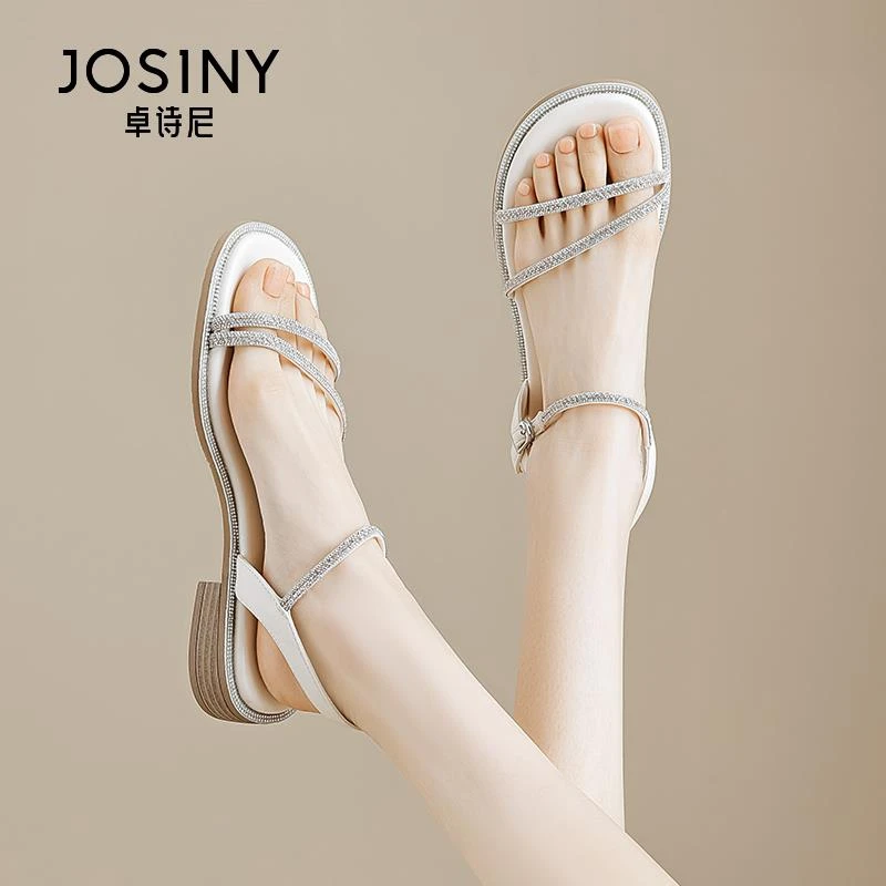卓诗尼罗马凉鞋女一字带2025新款夏季外穿水钻沙滩配裙子平底凉鞋