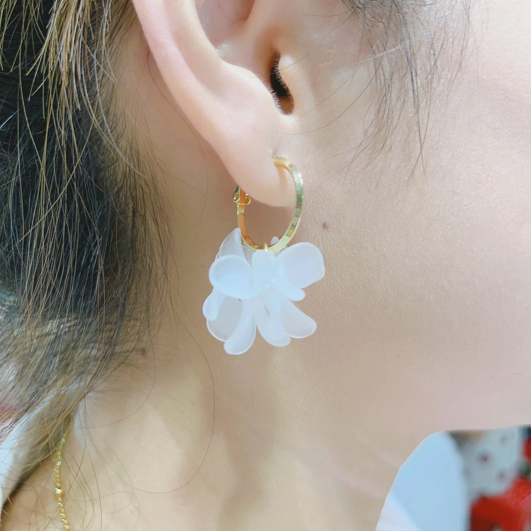 舒啸 铜合金耳饰 气质花朵时尚个性小众设计感耳圈甜美耳饰897