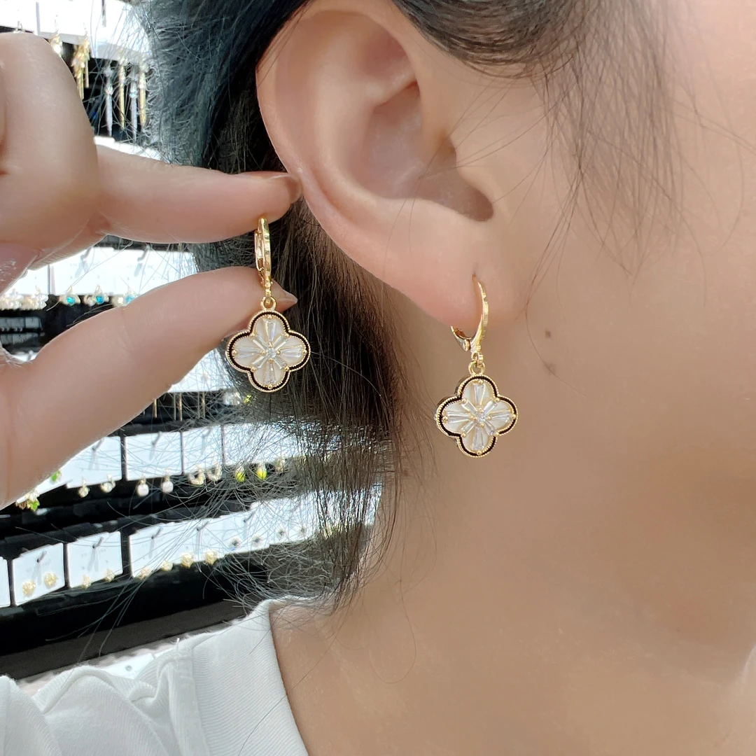 舒啸 铜合金合成锆石耳饰 四叶草精致百搭时尚设计感小众耳环942