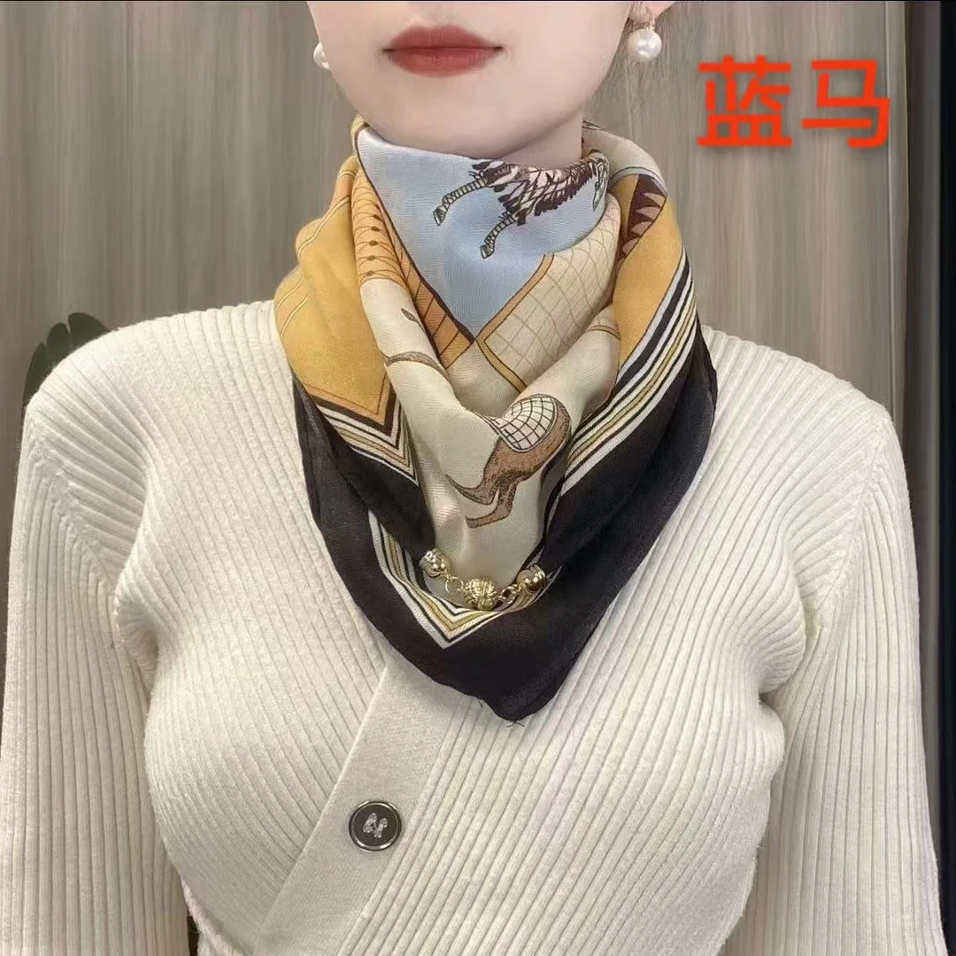 新款百搭丝巾女士薄款方巾秋冬季围巾