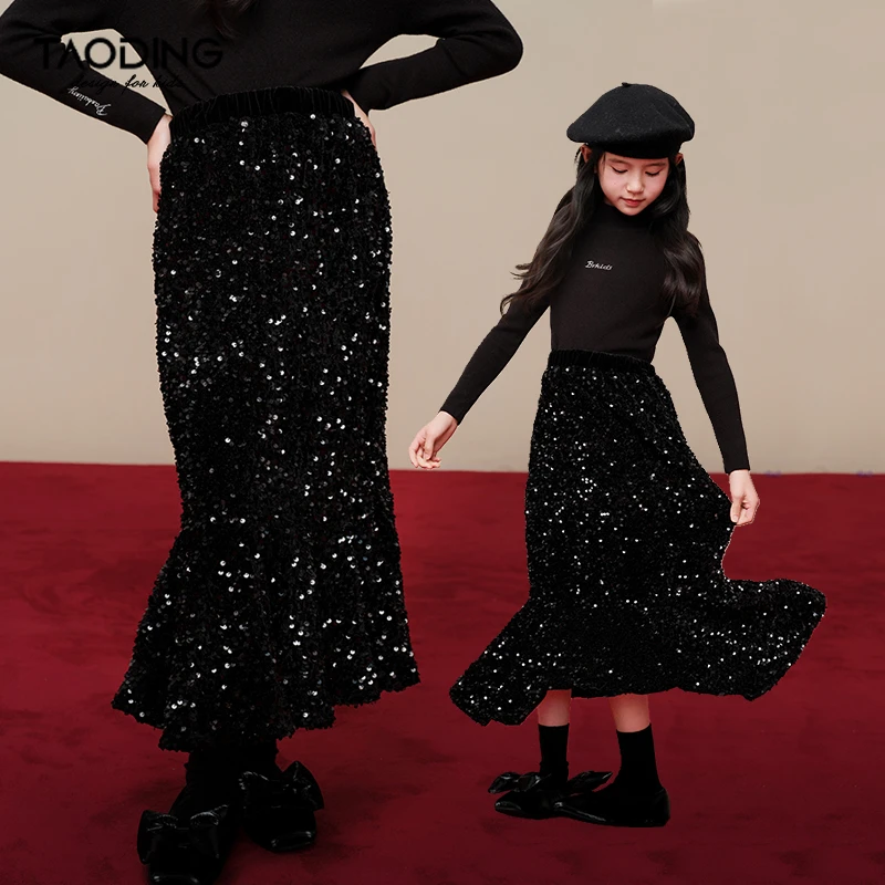 圣诞星河璀璨包臀鱼尾裙设计感冬新款奥粒绒半身裙女童小个子