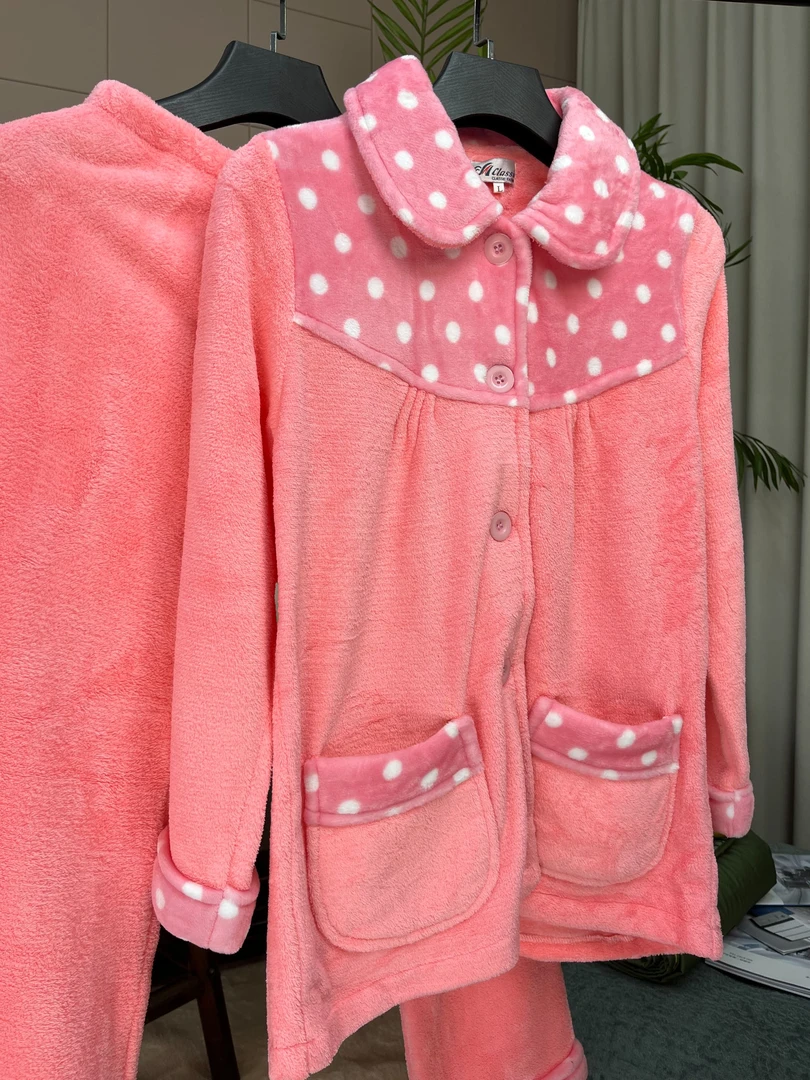 S004秋冬季粉色波点珊瑚绒睡衣女甜美可爱休闲加绒加厚家居服套装