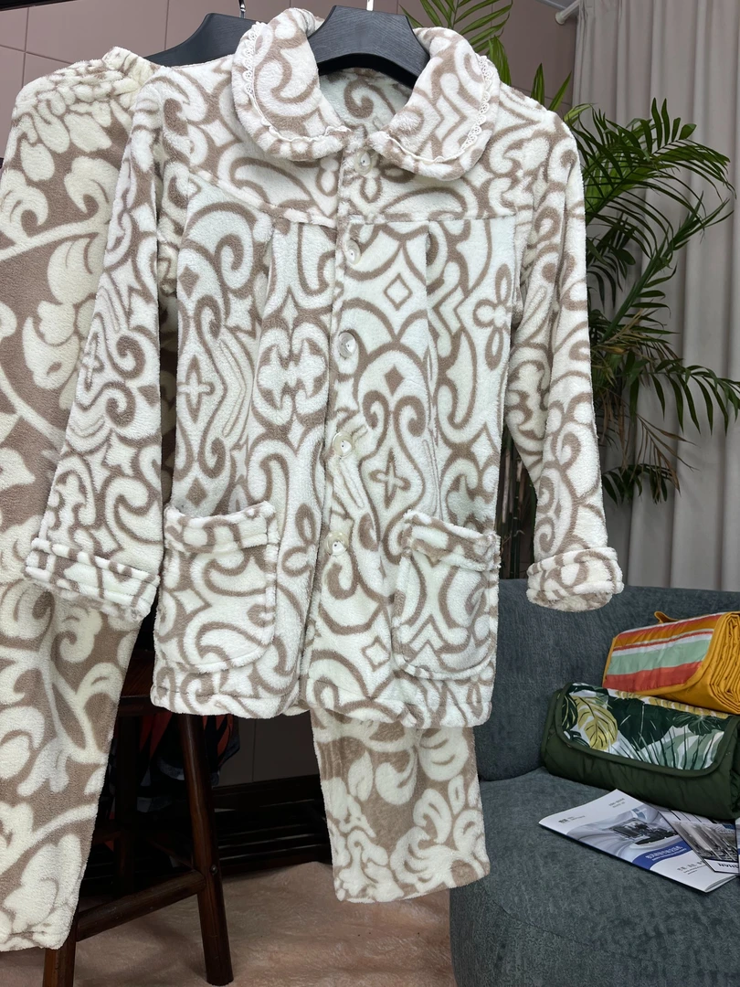 S005秋冬季异形条纹珊瑚绒睡衣套装女冬天加厚加绒保暖家居服