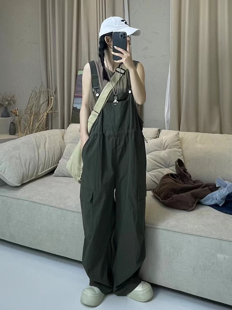 2024新款复古宽松收腰款阔腿工装背带裤251026