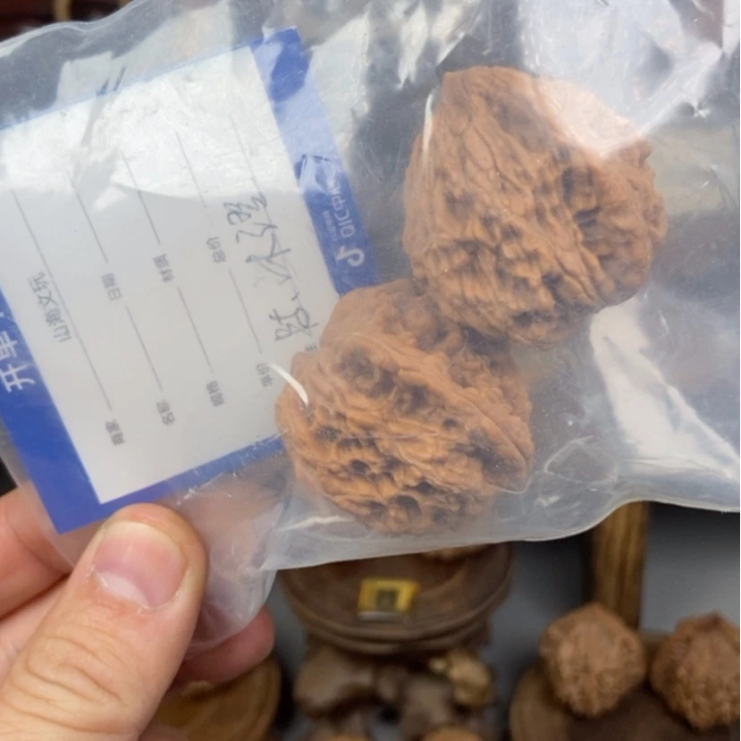 【闪购商品】文玩核桃吊坠陈*澄