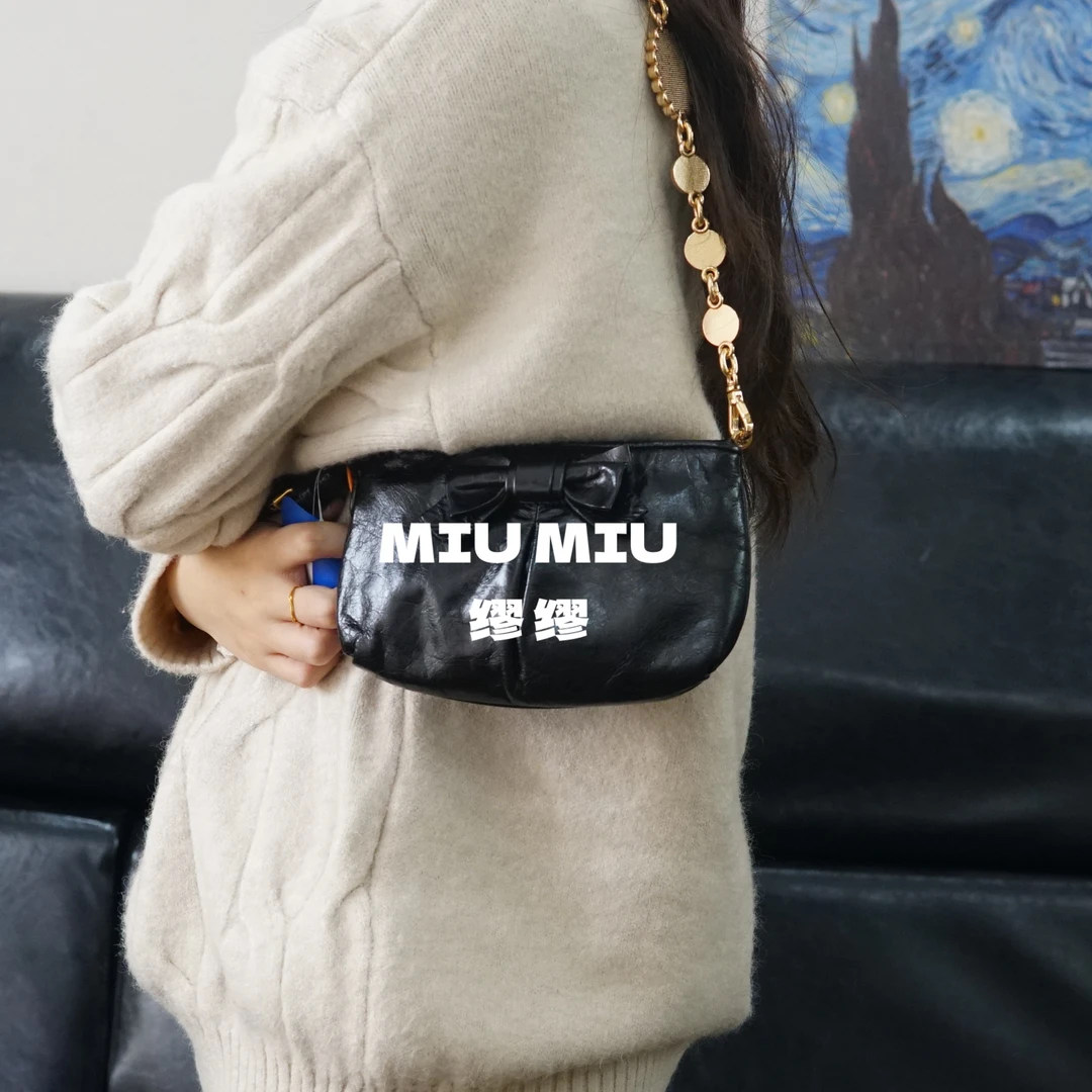 95新 MIU MIU/缪缪 miumiu/黑金单肩包/WJ11611099/1099