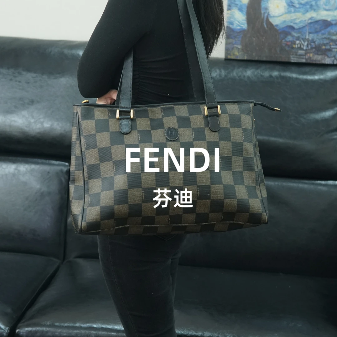 95新 FENDI/芬迪 单肩包/ZZ09513032/3032