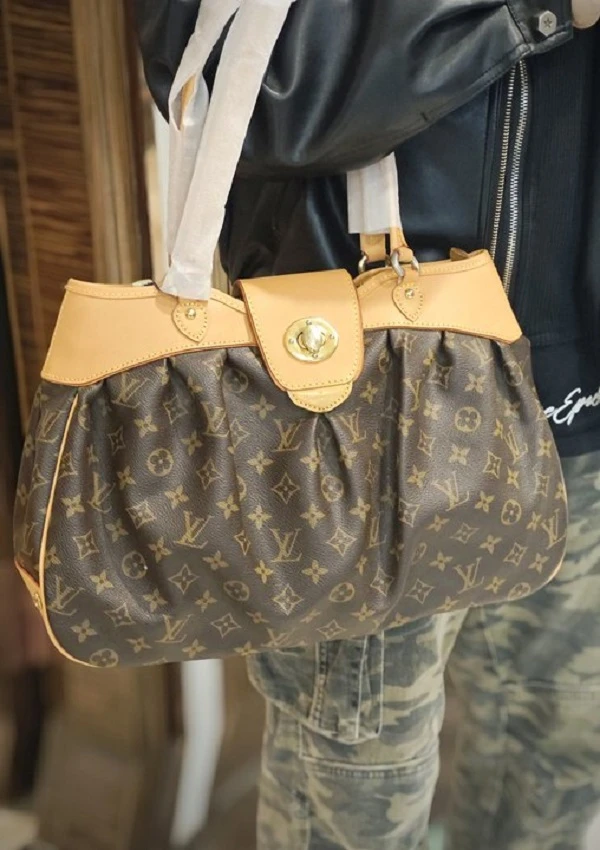 95新 LouisVuitton/路易威登 LV/元宝包/Kitty/BB09119373/9373