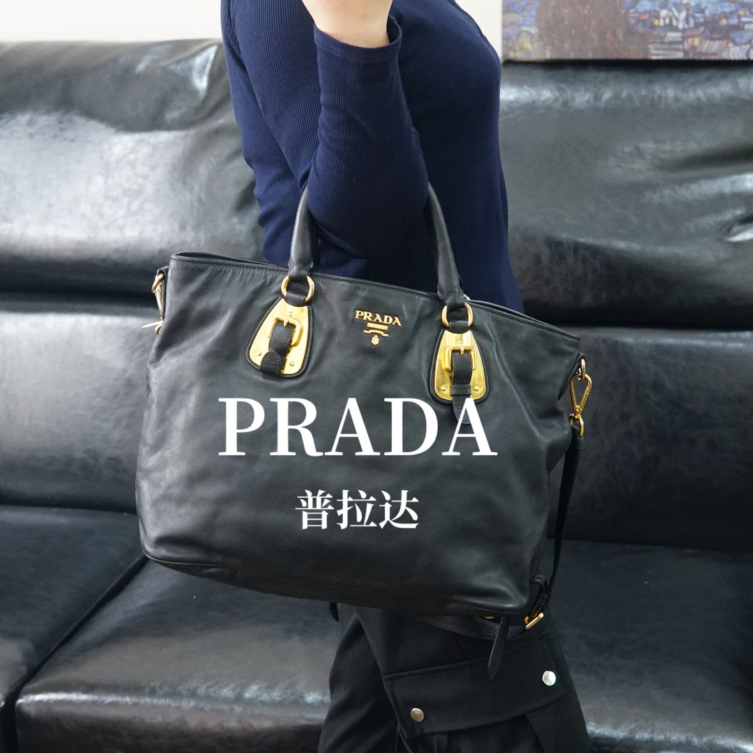 95新 Prada/普拉达 黑金斜挎包/FYZZ09815057/5057