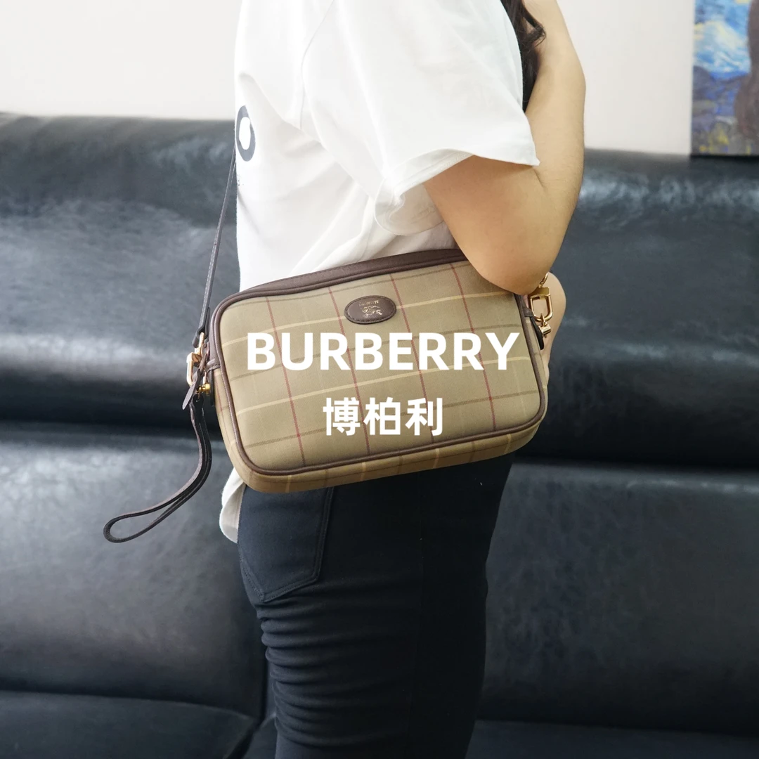 95新 BURBERRY/博柏利 巴宝莉/格纹斜挎包/WJ10428024/8024
