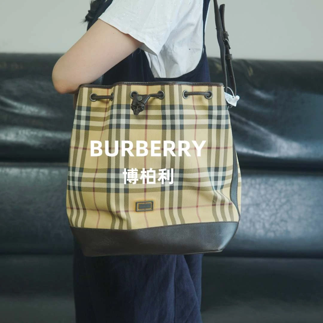 95新 BURBERRY/博柏利 斜挎包/FYJZ07501002/1002