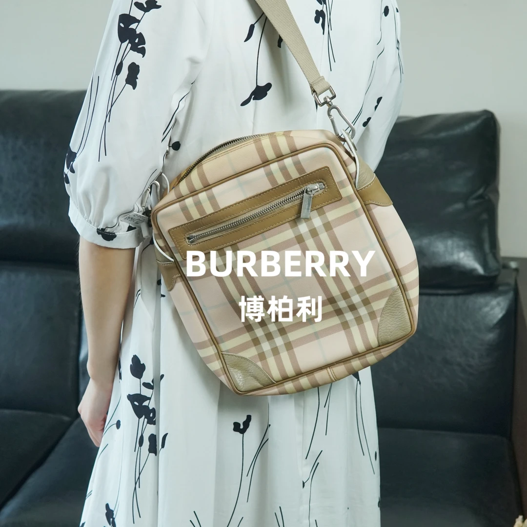 95新 BURBERRY/博柏利 格纹斜挎包/FYCZ07330365/0365