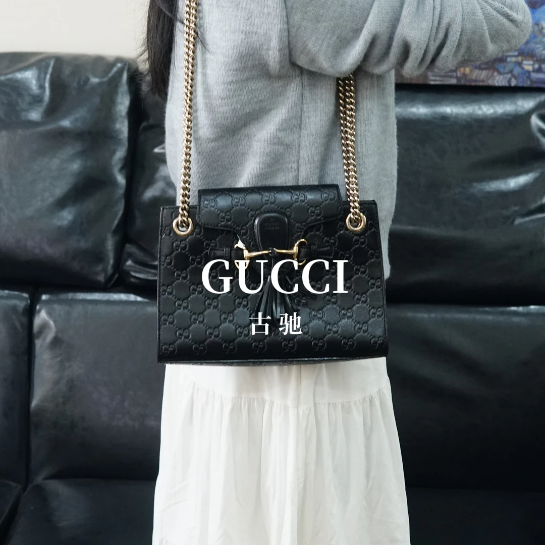 95新 GUCCI/古驰 压纹斜挎包/EY10728052/8052