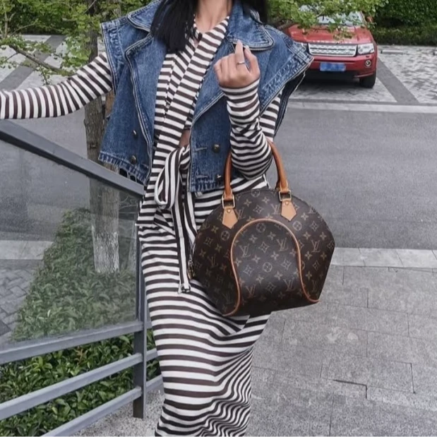 95新 LouisVuitton/路易威登 LV 河蚌包/fypj03220728/0728
