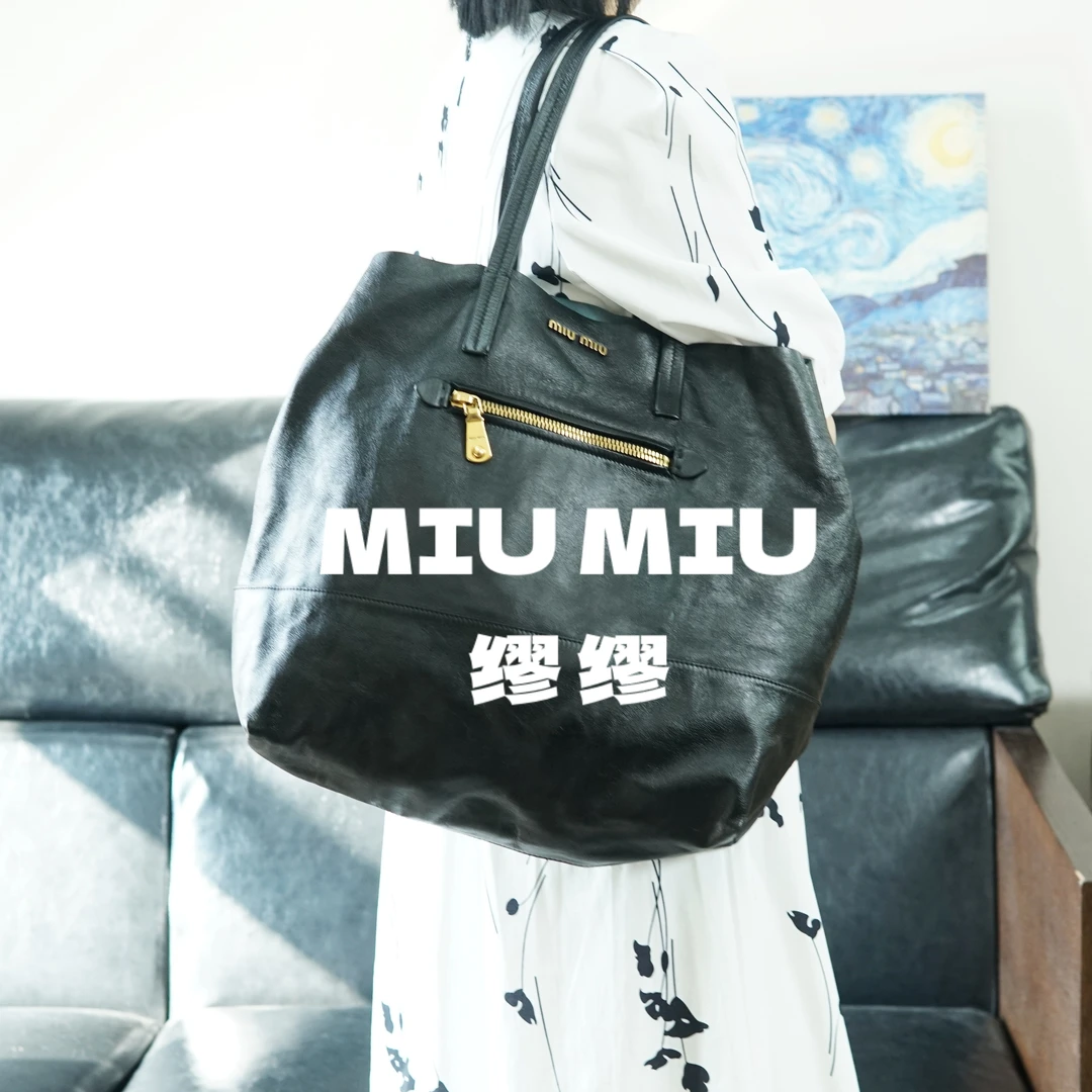 95新 MIU MIU/缪缪 黑金单肩包/WJ09604046/4046