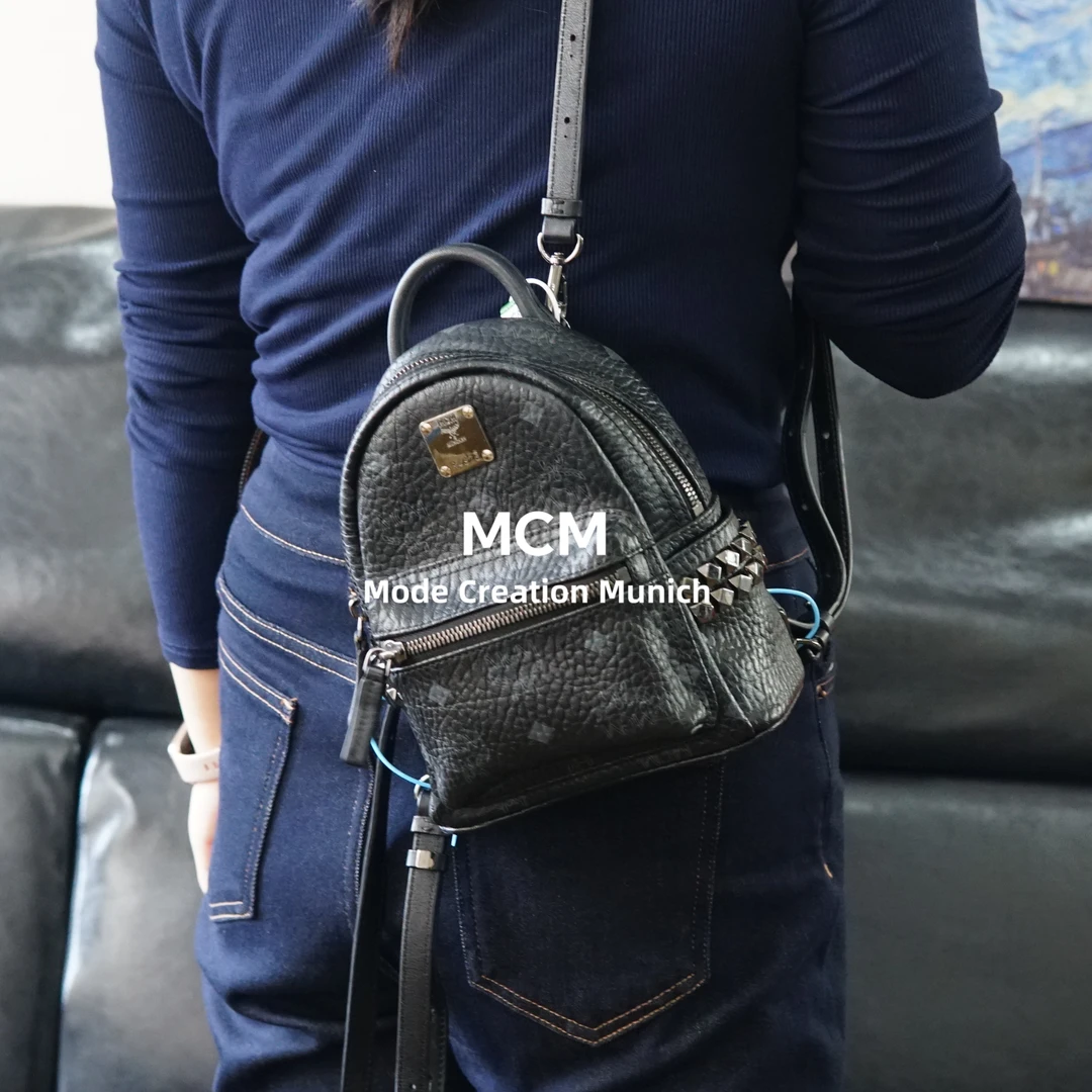 95新 MCM 黑色双肩包/F3SD09725096/5096