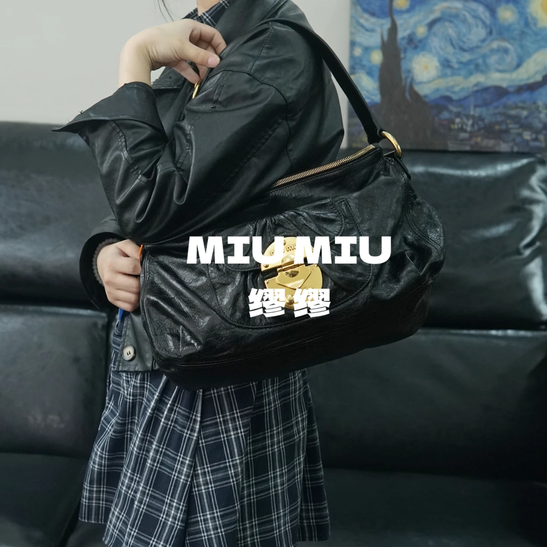 95新 MIU MIU/缪缪 miumiu/黑金单肩包/MS10612076/2076