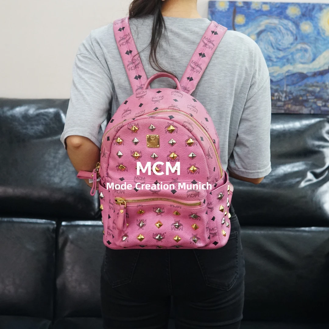 95新 MCM 粉色双肩包/F4SD08610567/0567