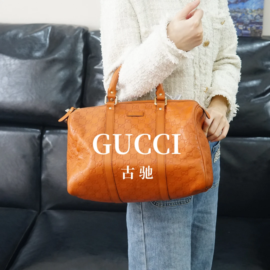 95新 GUCCI/古驰 压纹枕头包/KH10425017/5017