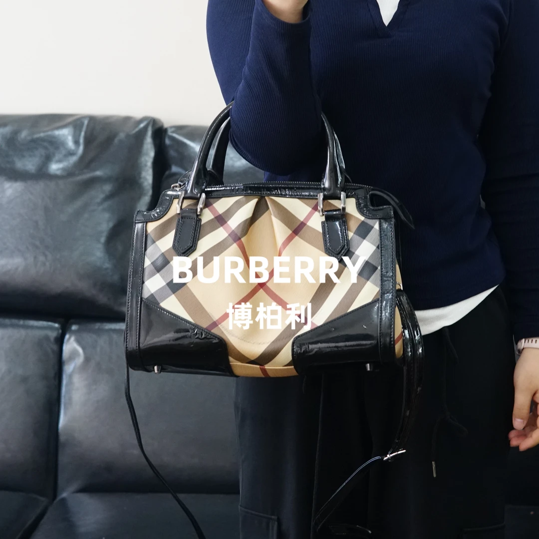 95新 BURBERRY/博柏利 巴宝莉/格纹斜挎包/YZ10626040/6040