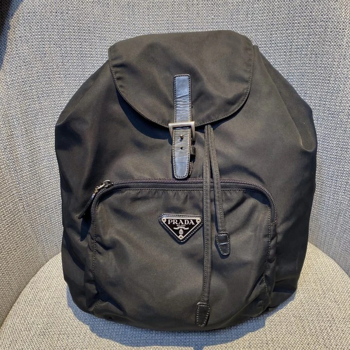 95新 Prada/普拉达 双肩包/J999