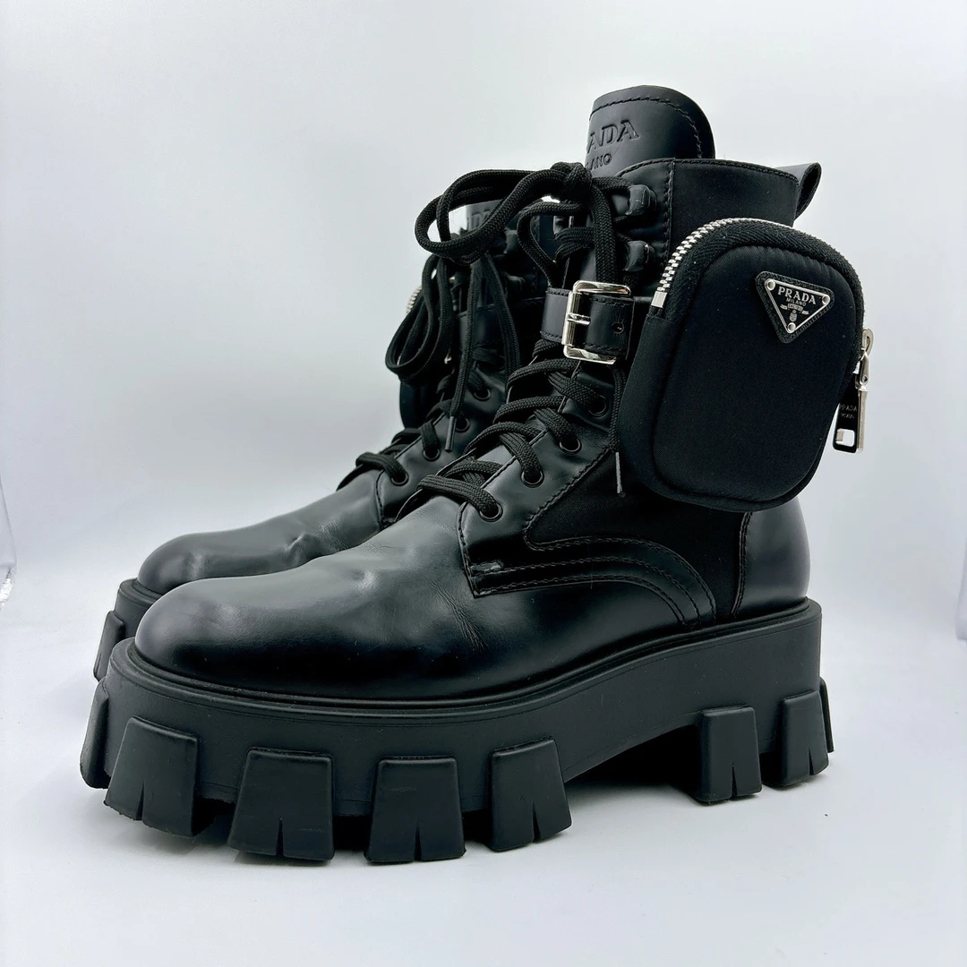 98新/普拉达/Prada37.5码/黑色三角标马丁靴/BM00726