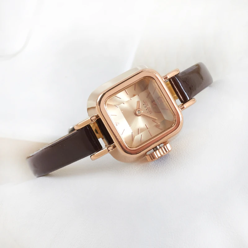 聚利时明星同款小方糖手表女小巧优雅时尚学生简约气质女士表复古