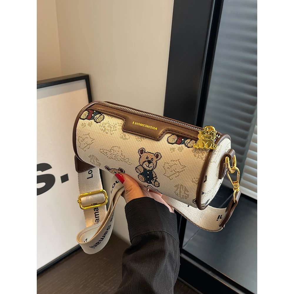 法式小众包包女2025新款高级感夏天宽带单肩斜挎包网红爆款圆筒包