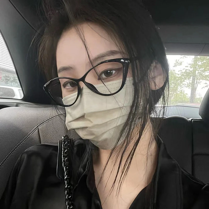 【新疆包邮】韩版素颜神器眼镜女款高清护眼防蓝光复古网红百搭黑框