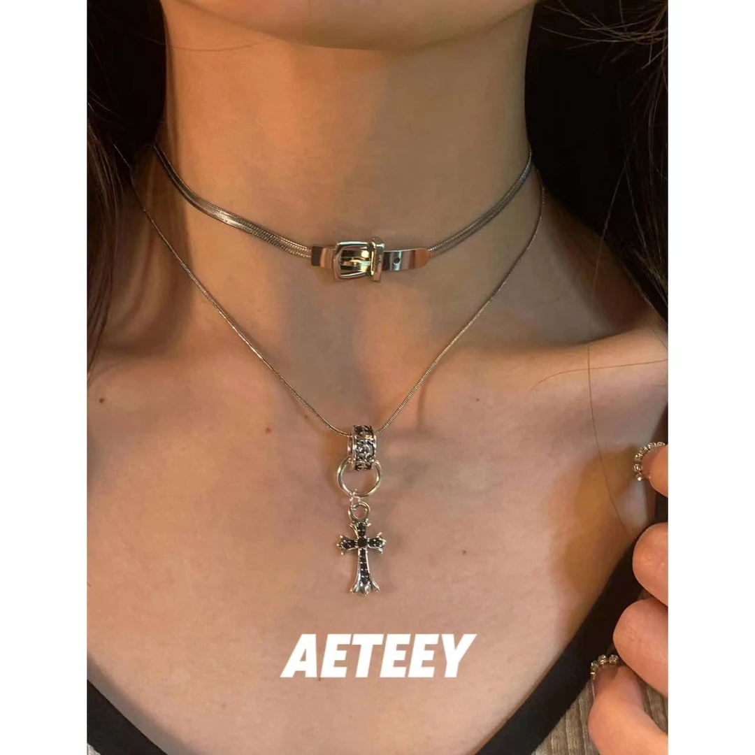 AETEEY 钛钢项链 暗黑朋克风皮带扣十字架双层叠戴项链R33