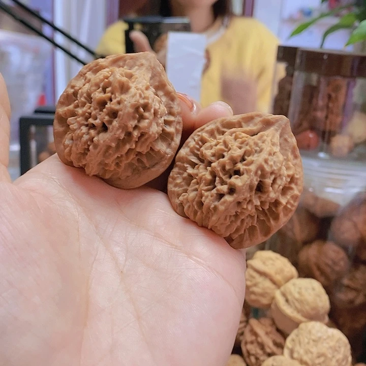 【闪购商品】文玩核桃把件42乾隆