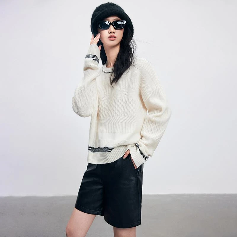 法曼萱米白色针织衫女秋冬新款小个子休闲时尚气质上衣ZZS483