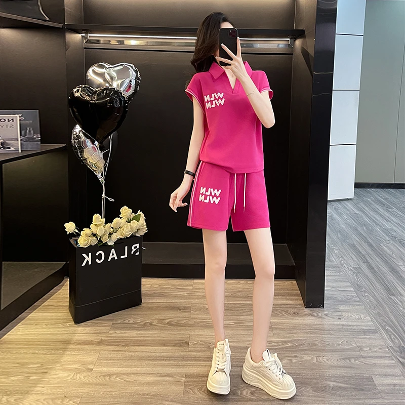 欧货玫红休闲运动套装女夏季减龄洋气翻领上衣高腰短裤两件套气质