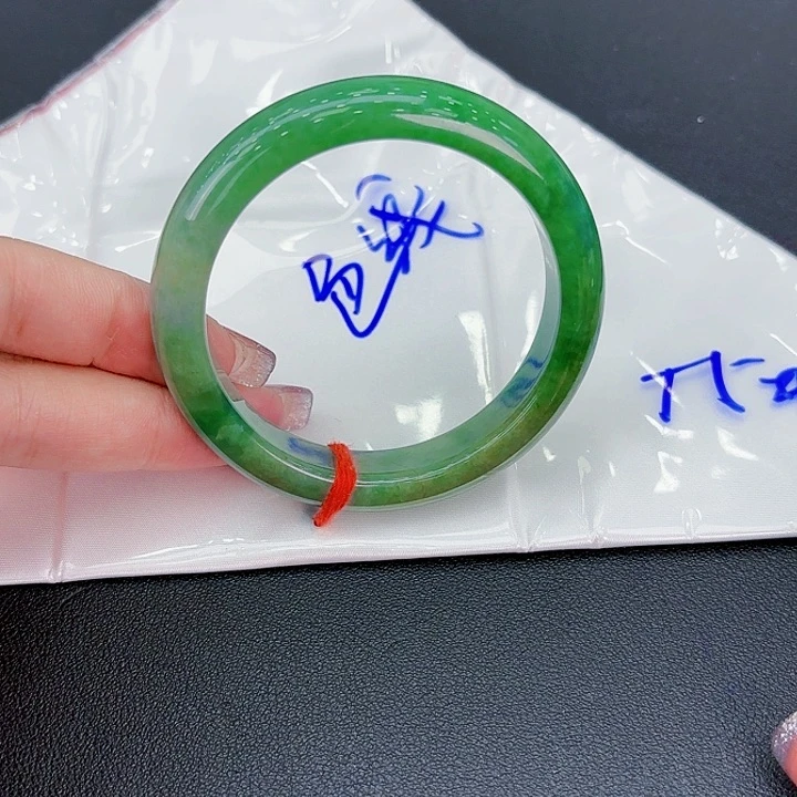 翡翠手镯未镶嵌天然缅甸A货翡翠
