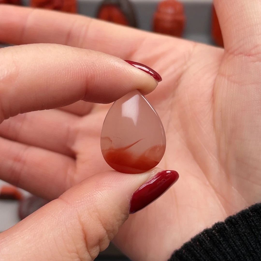 【闪购商品】定制南红玛瑙未镶嵌芋***紙